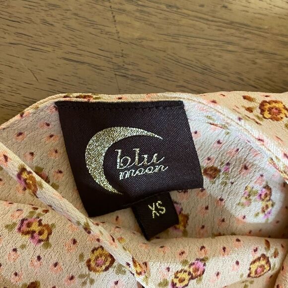 Revolve Blu Moon Cream Floral Rose Print Summer Lovin Mini Dress Size XS - Picture 7 of 11